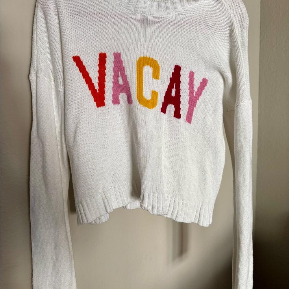 White Sweater with Multicolor 'VACAY' Design